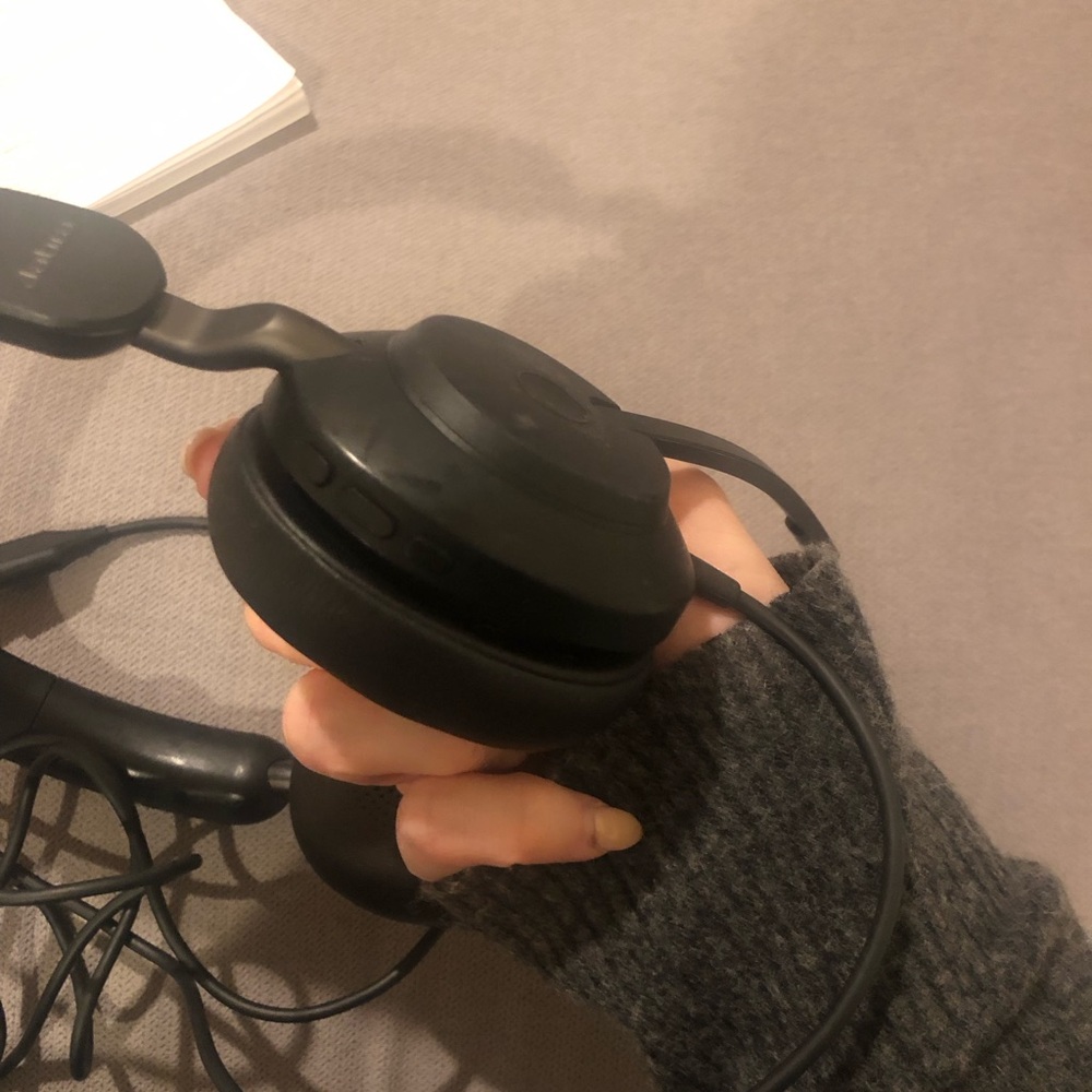 Jabra Noise Cancelling Black Headphones - Picture 3 of 3